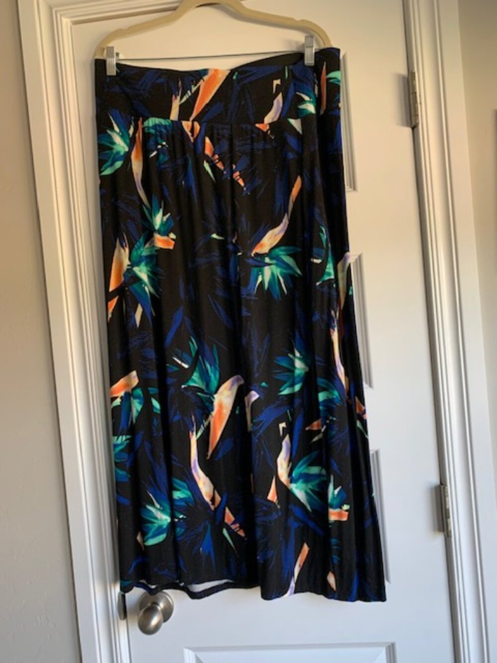 Colorful Apt 9 Skirt Size XL